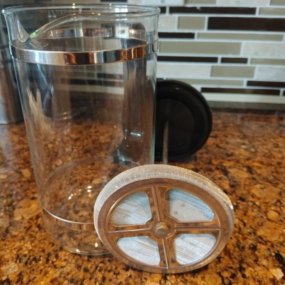 1974 Holly Hobbie teapot-Nothing lasts longer than a happy memory- made in Japan